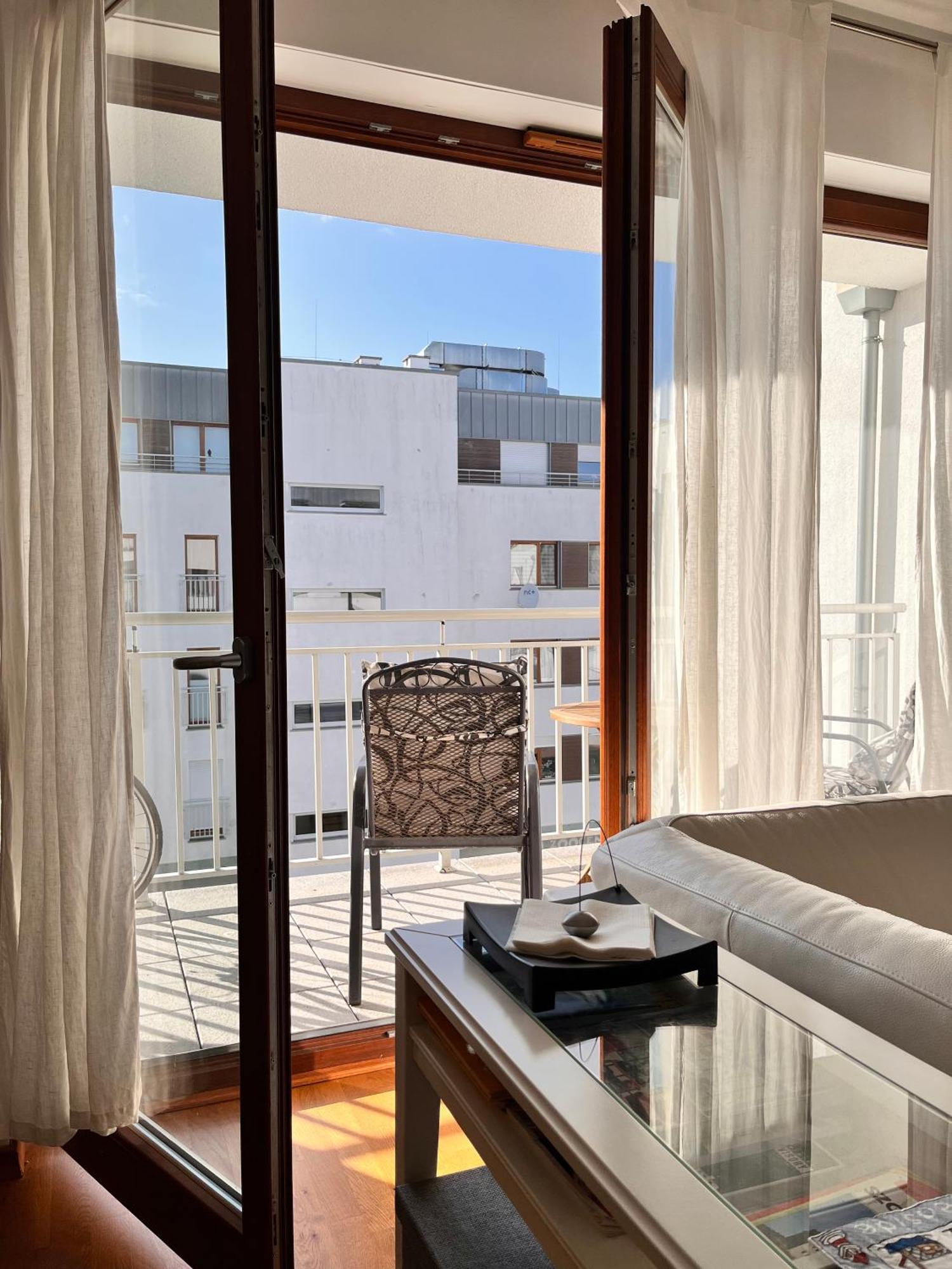 Mercury Two-Bedroom Apartment & Parking Свіноуйсьце Екстер'єр фото