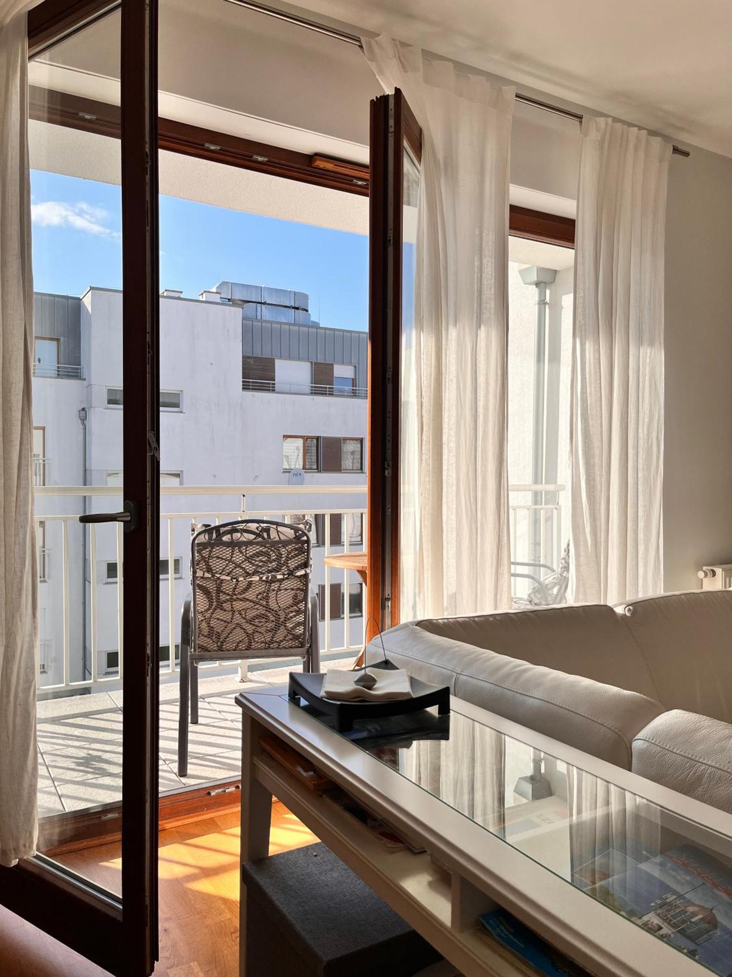 Mercury Two-Bedroom Apartment & Parking Свіноуйсьце Екстер'єр фото